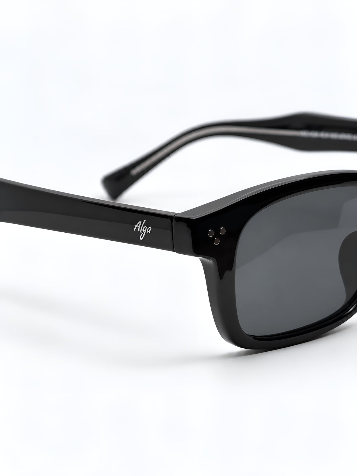 Cliff Black | Black
